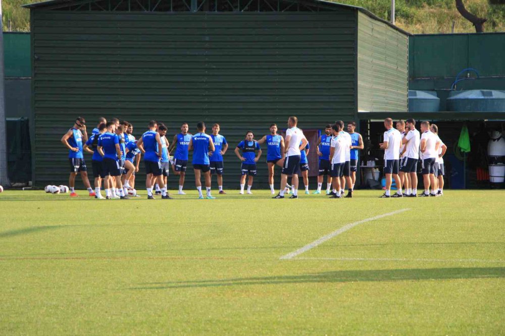 TRABZONSPOR, TRENDYOL SÜPER LİG'İN İKİNCİ HAFTASINDA DEPLASMANDA KARŞILAŞACAĞI GALATASARAY MAÇININ HAZIRLIKLARINI SÜRDÜRÜYOR