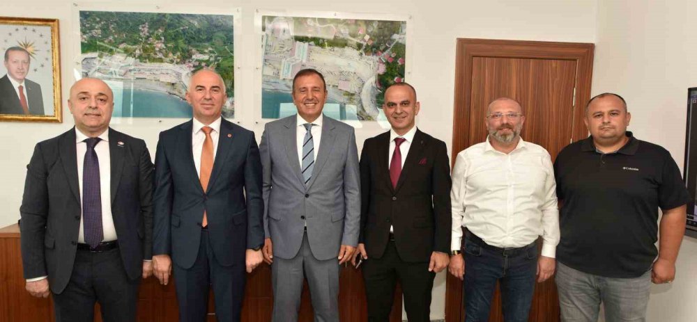 TRABZON TİCARET VE SANAYİ ODASI BAŞKANI ERKUT ÇELEBİ: "SARP’TA PERSONEL SAYISI ARTIRILMALI, FİZİKİ ŞARTLAR İYİLEŞTİRİLMELİ" DEDİ