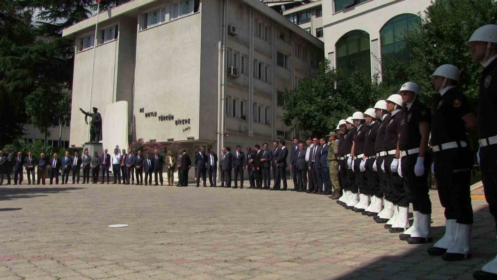 VALİLER KARARNAMESİ İLE SİNCAN KAYMAKAMLIĞI'NDAN ARTVİN VALİLİĞİNE ATANAN CENGİZ ÜNSAL GÖREVİNE BAŞLADI