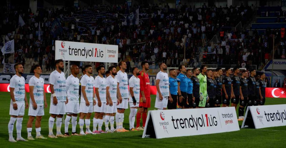 TRENDYOL 1. LİG'İN 3. HAFTASINDA ERZURUMSPOR FK, 207 GÜN SONRA İLK KEZ TARAFTARININ KARŞISINDA OYNADIĞI MÜSABAKADA MANİSA FUTBOL KULÜBÜ'NE 2-1 MAĞLUP OLDU