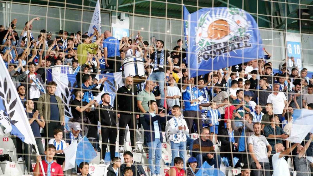 TRENDYOL 1. LİG'İN 3. HAFTASINDA ERZURUMSPOR FK, 207 GÜN SONRA İLK KEZ TARAFTARININ KARŞISINDA OYNADIĞI MÜSABAKADA MANİSA FUTBOL KULÜBÜ'NE 2-1 MAĞLUP OLDU