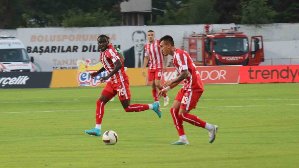 TRENDYOL 1. LİG'İN 3. HAFTASINDA BOLUSPOR KONUK ETTİĞİ ŞANLIURFASPOR İLE 1 - 1 BERABERE KALDI