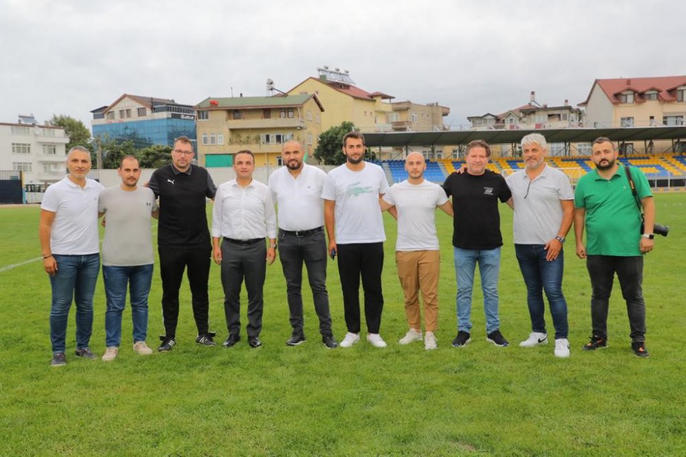 ORDU'NUN FATSA BELEDİYE BAŞKANI İBRAHİM ETEM KİBAR, FATSA BELEDİYESPOR'UN BU YIL 2 LİG HEDEFLEDİĞİNİ BELİRTEREK, "TAKIMIZ GERÇEKTEN SEZONA HAZIR. İNŞALLAH BU YIL 2. LİG HEDEFİMİZ YOLUNDA ÇOK BAŞARILI SONUÇLAR ALACAĞIZ