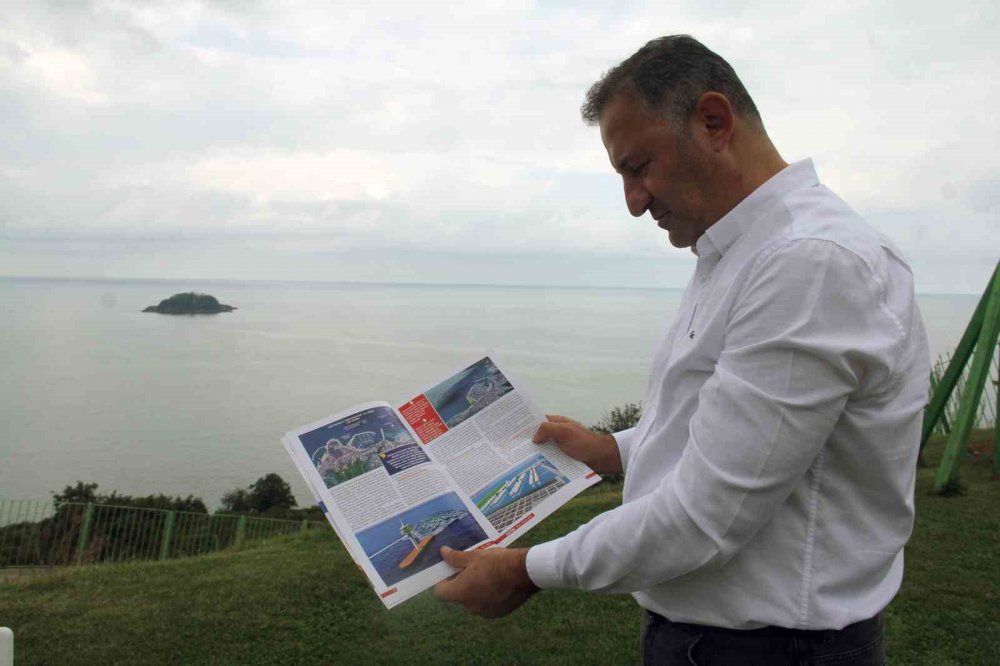 MİTOLOJİK HİKAYELERİ VE TARİHİ KALINTILARIYLA ÖN PLANA ÇIKAN DOĞU KARADENİZ'İN YAŞANABİLİR TEK ADASI OLMA ÖZELLİĞİNİ TAŞIYAN GİRESUN ADASI İÇİN HAZIRLANAN ÇILGIN TELEFERİK PROJELERİ İÇİN DESTEK BEKLENİYOR