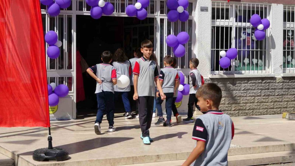 ORDU'DA 125 BİN ÖĞRENCİ VE 11 BİN 500 BİN ÖĞRETMEN İLE EĞİTİM-ÖĞRETİM YILI BAŞLADI