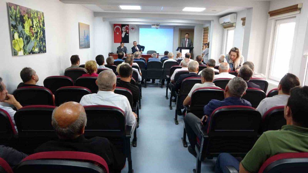 FINDIKTA ÖNEMLİ ZARARLARA YOL AÇAN HALK ARASINDA "DRAKULA" OLARAK BİLİNEN TURUNÇGİL UZUN ANTENLİ TEKE BÖCEĞİ İLE TEHDİDİN ŞU AN İÇİN SÖZ KONUSU OLMADIĞI BELİRTİLDİ