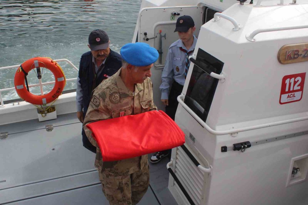 GİRESUN'DA 19 EYLÜL GAZİLER GÜNÜ VE ATATÜRK'ÜN GİRESUN'A GELİŞİNİN 99. YIL DÖNÜMÜ KUTLANDI