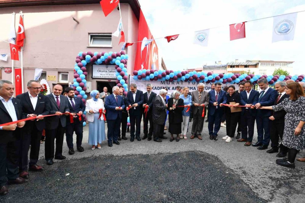 TRABZON'UN ORTAHİSAR İLÇESİNDE MURAT YÜKSEL AKADEMİK ARAŞTIRMA KÜTÜPHANESİ HİZMETE AÇILDI