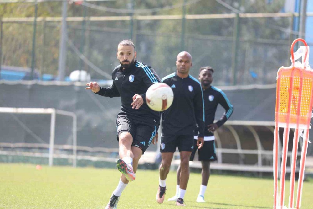 TRENDYOL 1.LİG TAKIMLARINDAN ERZURUMSPOR FK, HAFTA SONU DEPLASMANDA KARŞI KARŞIYA GELECEĞİ ADANASPOR MAÇI HAZIRLIKLARINI SÜRDÜRÜYOR