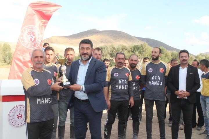 TÜRKİYE GELENEKSEL SPOR DALLARI FEDERASYONU ATLI CİRİT TÜRKİYE FİNALİ 1'İNCİ LİGE YÜKSELME B GRUBU MÜSABAKALARI SONA ERDİ. TÜRKİYE CİRİT ŞAMPİYONASI’NDA BİRİNCİ ERZURUM İKİNCİ BAYBURT OLDU