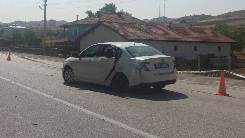ÇORUM'UN BOĞAZKALE İLÇESİNDE CİP İLE OTOMOBİLİN ÇARPIŞTIĞI KAZADA AYNI AİLEDEN MUSTAFA VE EŞİ YÜKSEL DEVECİ ÖLDÜ, 2 KİŞİ DE YARALANDI