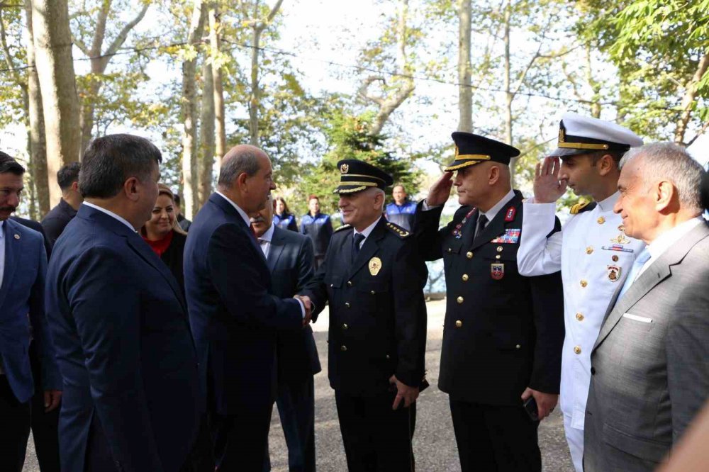 KKTC CUMHURBAŞKANI TATAR GİRESUN’DA. KUZEY KIBRIS TÜRK CUMHURİYETİ CUMHURBAŞKANI ERSİN TATAR, GİRESUN ZİYARETLERİ KAPSAMINDA GİRESUN KALESİNİ ZİYARET ETTİ
