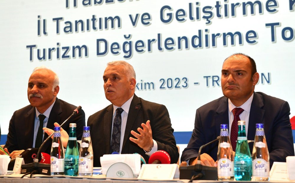 TRABZON İL KÜLTÜR VE TURİZM MÜDÜRÜ TAMER ERDOĞAN, 2023 YILININ İLK 9 AYINDA TRABZON'U 1 MİLYON 138 BİN 743 YERLİ VE YABANCI TURİST ZİYARET ETTİĞİNİ BELİRTEREK TEMMUZ VE AĞUSTOS AYLARINDA EN PİK SEVİYENİN YAŞANDIĞINI SÖYLEDİ