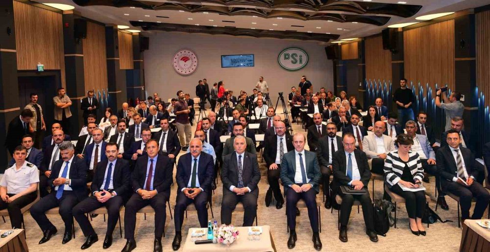 TRABZON İL KÜLTÜR VE TURİZM MÜDÜRÜ TAMER ERDOĞAN, 2023 YILININ İLK 9 AYINDA TRABZON'U 1 MİLYON 138 BİN 743 YERLİ VE YABANCI TURİST ZİYARET ETTİĞİNİ BELİRTEREK TEMMUZ VE AĞUSTOS AYLARINDA EN PİK SEVİYENİN YAŞANDIĞINI SÖYLEDİ