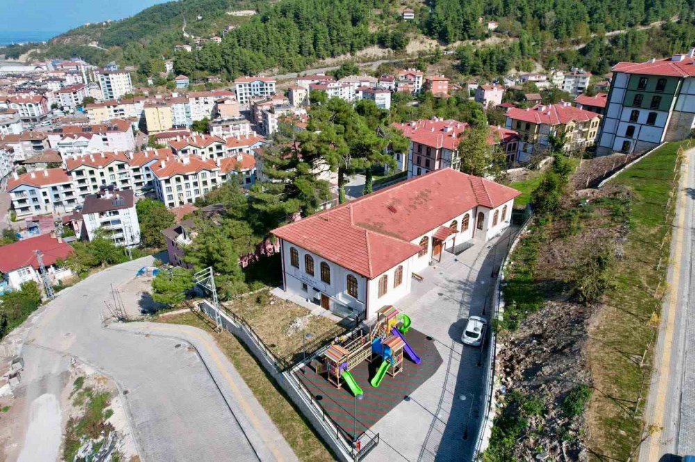 SELDE YIKILAN VE HAYATINI KAYBEDEN ÇALIŞAN DUYGU ÇELİKEL'İN ADININ VERİLDİĞİ ANAOKULU, YENİDEN EĞİTİME BAŞLADI