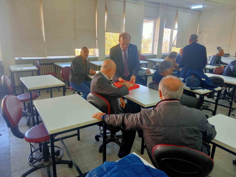 KARADENİZ TEKNİK ÜNİVERSİTESİ MÜHENDİSLİK FAKÜLTESİ MAKİNE MÜHENDİSLİĞİ BÖLÜMÜ 1982-1986 YILI MEZUNLARI, KANUNİ KAMPÜSÜ'NDE BİR ARAYA GELDİ