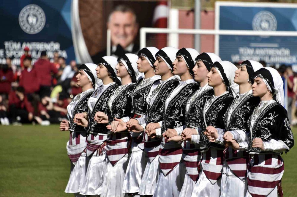 GÜMÜŞHANE’DE CUMHURİYETİN 100. YILI BÜYÜK BİR COŞKUYLA KUTLANDI