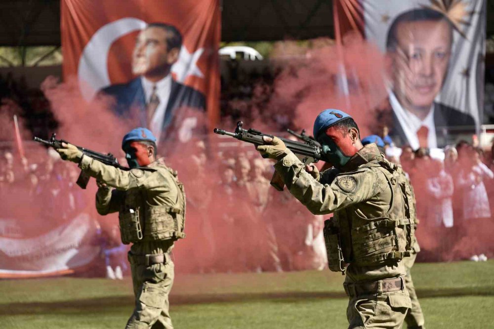 GÜMÜŞHANE’DE CUMHURİYETİN 100. YILI BÜYÜK BİR COŞKUYLA KUTLANDI