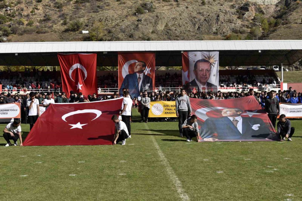 GÜMÜŞHANE’DE CUMHURİYETİN 100. YILI BÜYÜK BİR COŞKUYLA KUTLANDI