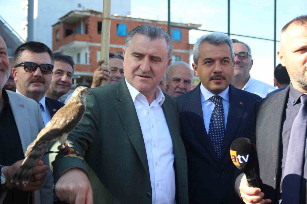 RİZE'NİN ARDEŞEN İLÇESİNDE DÜZENLENEN 4. ATMACA GÜZELLİK BECERİ VE DOĞAYA SALIM FESTİVALİ'NDE ATMACALAR,  TÜRKİYE'DEKİ ANAVATANI OLAN RİZE VE ARTVİN’Lİ YARIŞMACILAR BOY GÖSTERDİ