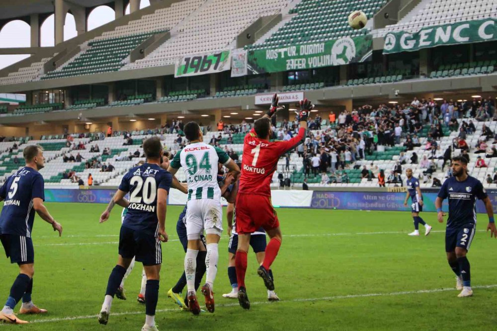 TRENDYOL 1.LİG'İN 11.HAFYASINDA GİRESUNSPOR, SAHASINDA ERZURUMSPOR FK'Yİ 1 - 0 MAĞLUP ETTİ