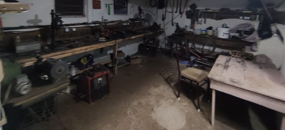 TRABZON'UN YOMRA İLÇESİNDE JANDARMA EKİPLERİ TARAFINDAN KAÇAK SİLAH ATÖLYESİNE YAPILAN BASKINDA 2 KİŞİ GÖZALTINA ALINDI