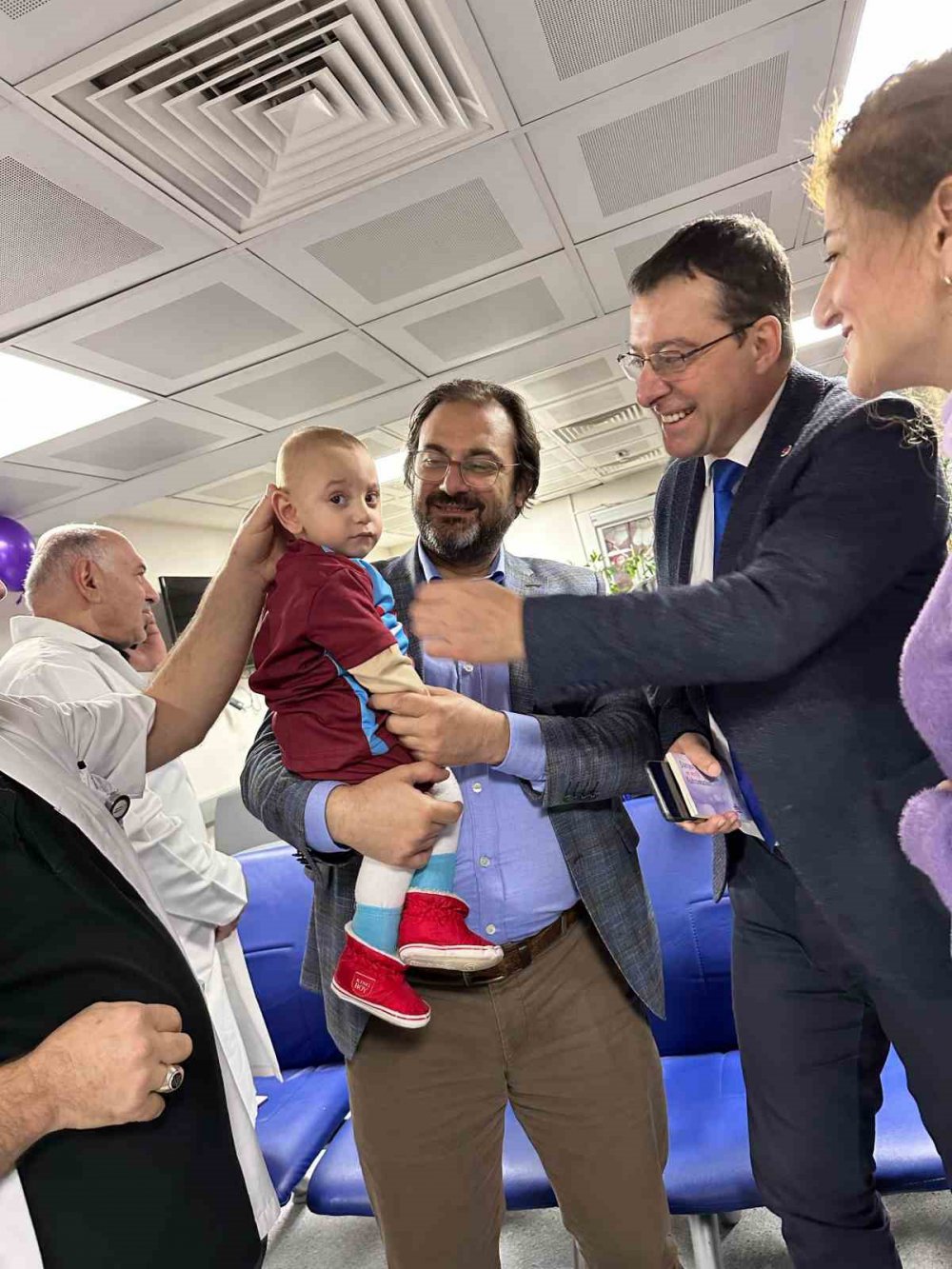 DÜNYA PREMATÜRE GÜNÜ ÇERÇEVESİNDE TRABZON KANUNİ EĞİTİM VE ARAŞTIRMA HASTANESİ'NDE BİR ETKİNLİK DÜZENLENDİ