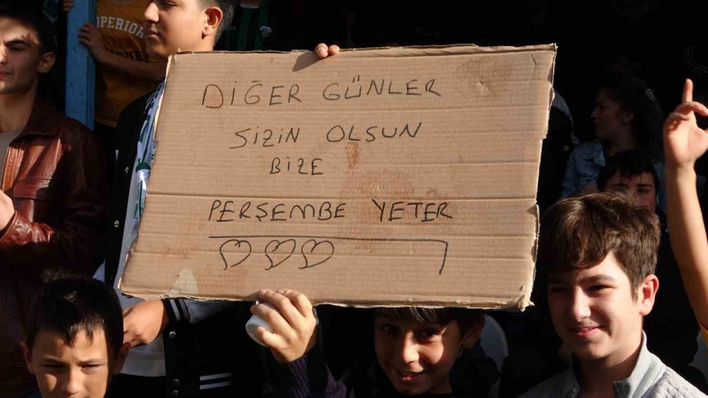 BAL LİGİ 12.GRUP'UN 7. HAFTASINDA, TÜRKİYE'NİN GÜNLERDİR METAK ETTİĞİ PERŞEMBESPOR - ÇARŞAMBASPOR MÜCADELESİ 3 - 3 BERABERE SONUÇLANDI