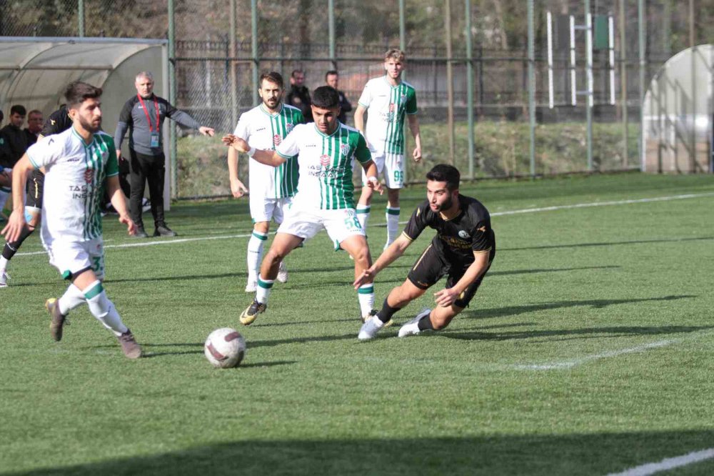 BAL LİGİ 12.GRUP'UN 7. HAFTASINDA, TÜRKİYE'NİN GÜNLERDİR METAK ETTİĞİ PERŞEMBESPOR - ÇARŞAMBASPOR MÜCADELESİ 3 - 3 BERABERE SONUÇLANDI
