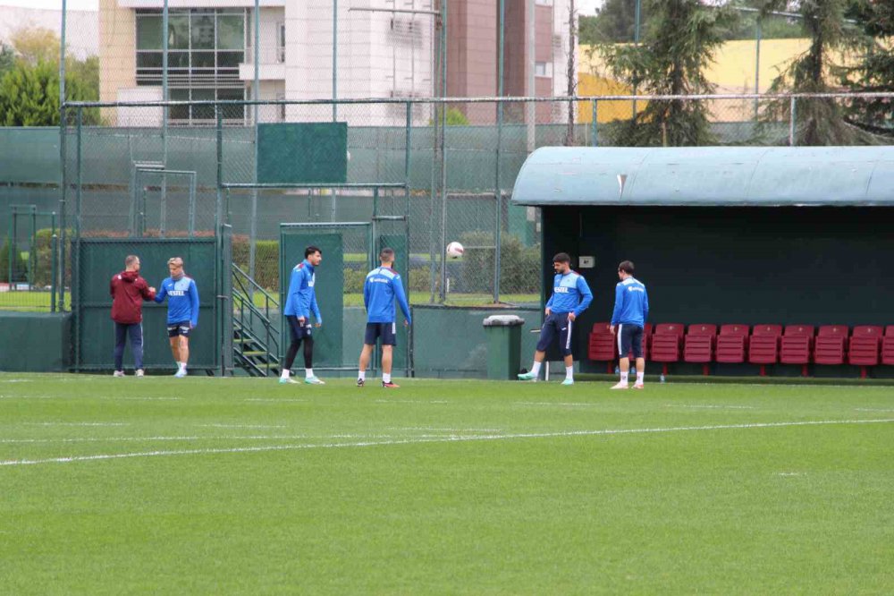 TRABZONSPOR TEKNİK DİREKTÖR ABDULLAH AVCI: "HER SEFERİNDE DAHA İYİSİNİ YAPMAK İÇİN ÇALIŞIYORUZ"