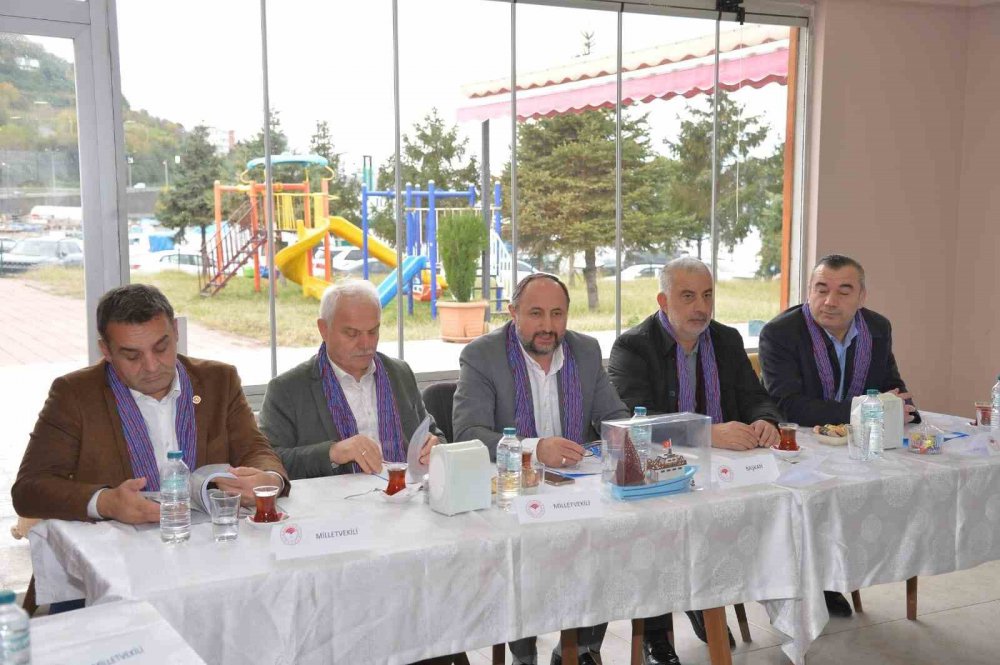 BALIKÇILIK VE SU ÜRÜNLERİ SEKTÖRÜNDE YAŞANAN SORUNLARIN ARAŞTIRILMASI VE ALINMASI GEREKEN TEDBİRLERİN BELİRLENMESİ AMACIYLA KURULAN TBMM BALIKÇILIK VE SU ÜRÜNLERİ ARAŞTIRMA KOMİSYONU, TRABZON'DAKİ BALIKÇILARI ZİYARET ETTİ