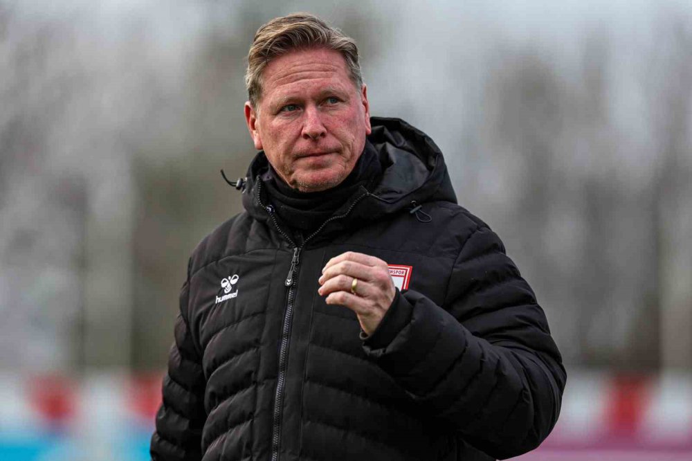 TRENDYOL SÜPER LİG'İN ALT SIRALARINDA BULUNAN SAMSUNSPOR, AYNI PUANDAKİ RAKİBİ KONYASPOR MÜCADELESİNE 5 EKSİKLE HAZIRLANIYOR