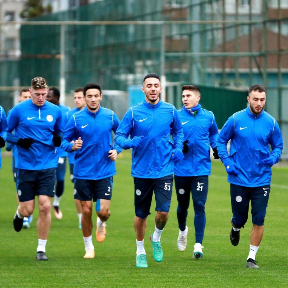 ÇAYKUR RİZESPOR 25 ARALIK SAAT 17.00'DA OYNAYACAĞI KASIMPAŞA MAÇI HAZIRLIKLARINI TAMAMLADI