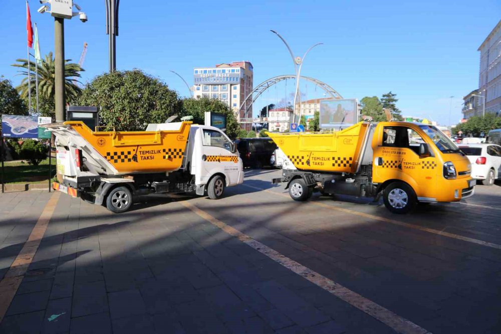 BU TAKSİLER YOLCU DEĞİL ÇÖP TAŞIYOR. GİRESUN BELEDİYESİ TARAFINDAN HİZMETE SUNULAN TEMİZLİK TAKSİLERİ, ÇÖP TOPLAMA SAATLERİ DIŞINDA KALAN ZAMANLARDA DA VATANDAŞLARIN İMDADINA YETİŞİYOR