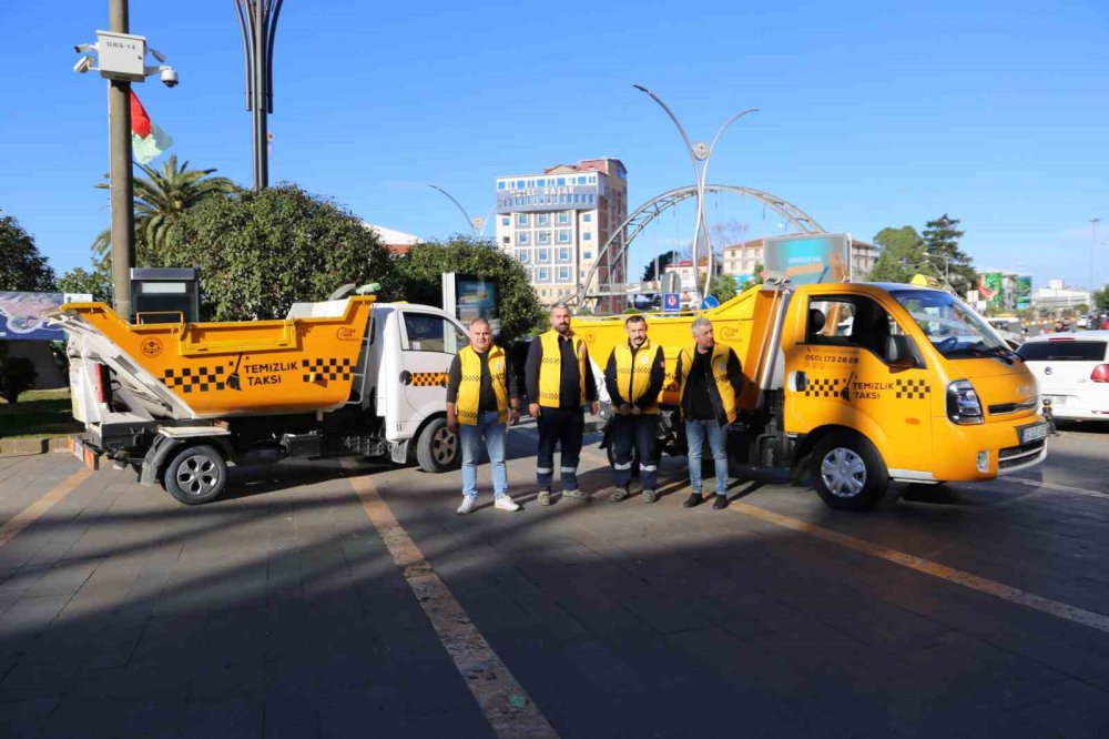 BU TAKSİLER YOLCU DEĞİL ÇÖP TAŞIYOR. GİRESUN BELEDİYESİ TARAFINDAN HİZMETE SUNULAN TEMİZLİK TAKSİLERİ, ÇÖP TOPLAMA SAATLERİ DIŞINDA KALAN ZAMANLARDA DA VATANDAŞLARIN İMDADINA YETİŞİYOR