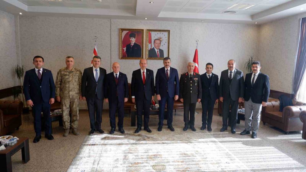 KUZEY KIBRIS TÜRK CUMHURİYETİ CUMHURBAŞKANI ERSİN TATAR, KARS'TA DÜZENLENEN KONFERANSA KATILMAK ÜZERE BUGÜN HAVA YOLU İLE ERZURUM'A GELDİ