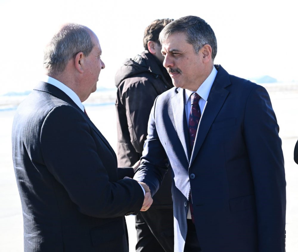 KUZEY KIBRIS TÜRK CUMHURİYETİ CUMHURBAŞKANI ERSİN TATAR, KARS'TA DÜZENLENEN KONFERANSA KATILMAK ÜZERE BUGÜN HAVA YOLU İLE ERZURUM'A GELDİ