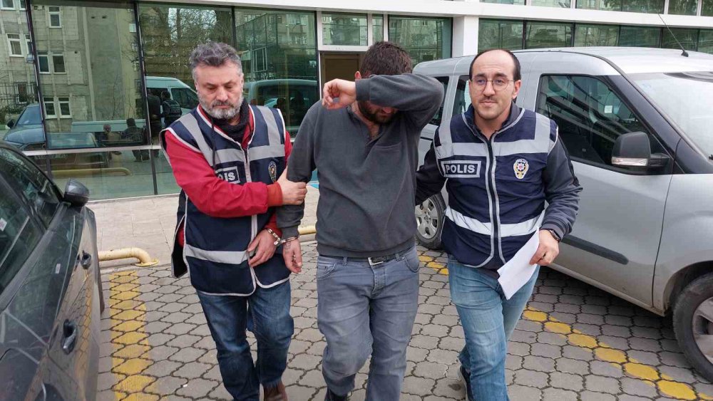 SAMSUN'DA 2 ÇOCUK ANNESİ AZERBAYCAN UYRUKLU EŞİNİ DARP EDEREK KOLUNU KIRDIĞI İDDİASIYLA GÖZALTINA ALINAN S.A. , ÇIKARILDIĞI MAHKEMECE TUTUKLANDI