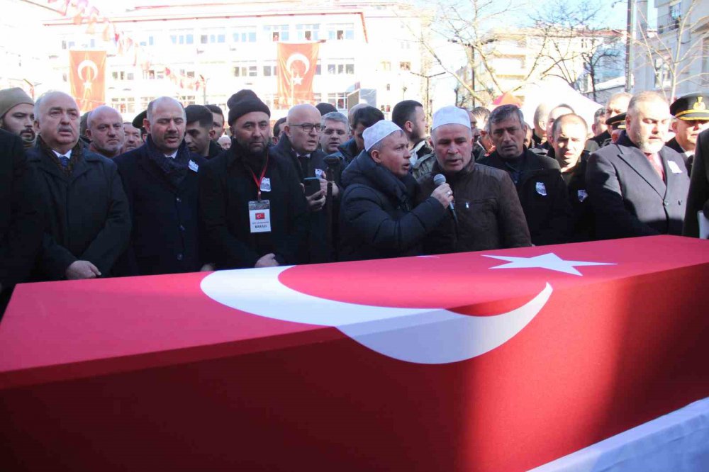 ŞEHİT PİYADE UZMAN ÇAVUŞ AHMET KÖROĞLU, MEMLEKETİ GİRESUN’UN GÖRELE İLÇESİNDE TOPRAĞA VERİLDİ