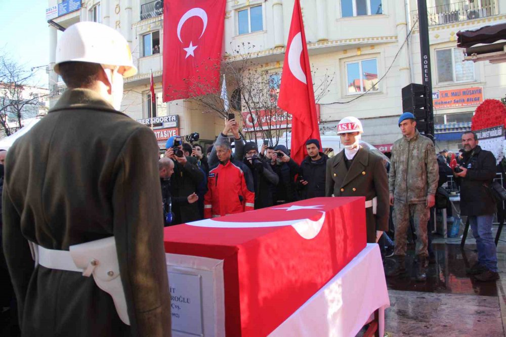 ŞEHİT PİYADE UZMAN ÇAVUŞ AHMET KÖROĞLU, MEMLEKETİ GİRESUN’UN GÖRELE İLÇESİNDE TOPRAĞA VERİLDİ