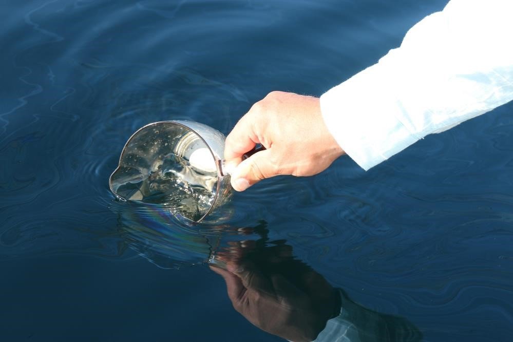 RİZE'NİN ÇAYELİ İLÇESİ AÇIKLARINDA TESPİT EDİLEN PETROLLE İLGİLİ KONUŞAN ÇAYELİ BELEDİYE BAŞKANI İSMAİL HAKKI ÇİFTÇİ, "BÜTÜN UMUTLARIMIZ DENİZ NOKTASINDA" DEDİ