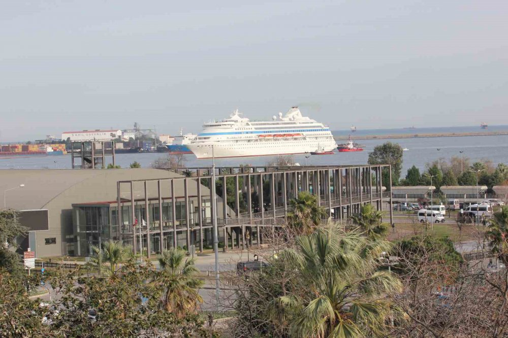 Ruslar Samsun'u sevdi , Samsun, 3 Ayda 7. Kez 940 Rus Turisti Ağırladı