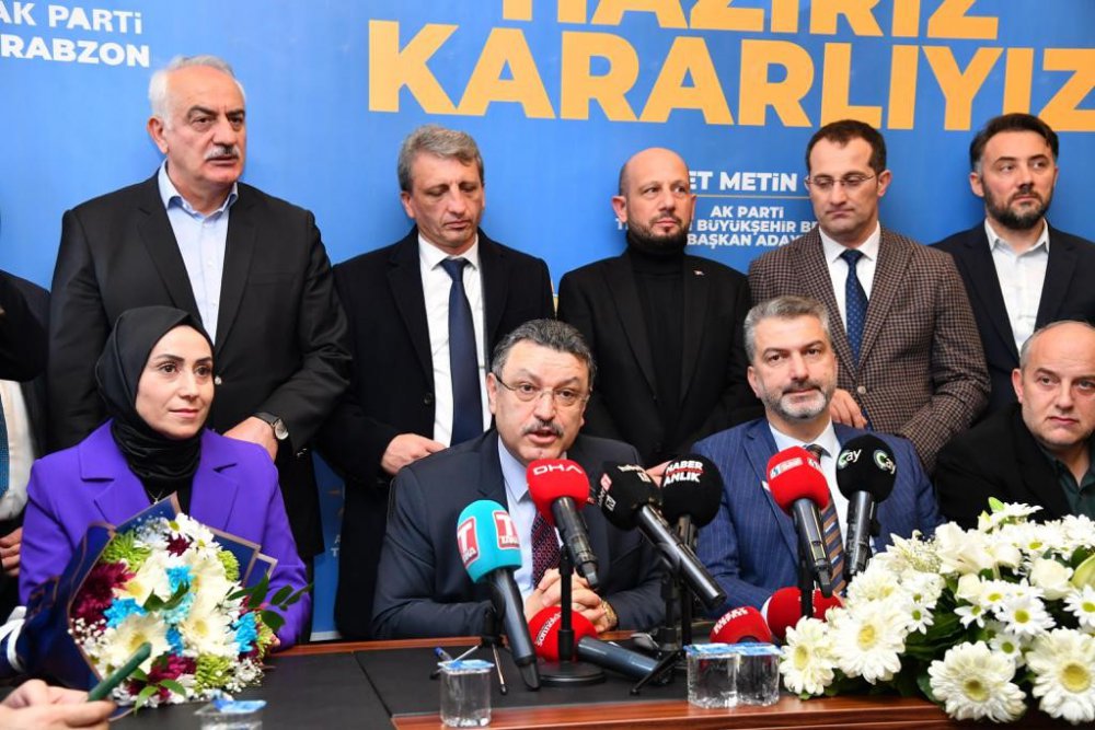 Ak Parti’nin Trabzon Büyükşehir Belediye Başkan Adayı Ahmet Metin Genç Trabzon Basının karşısına çıktı