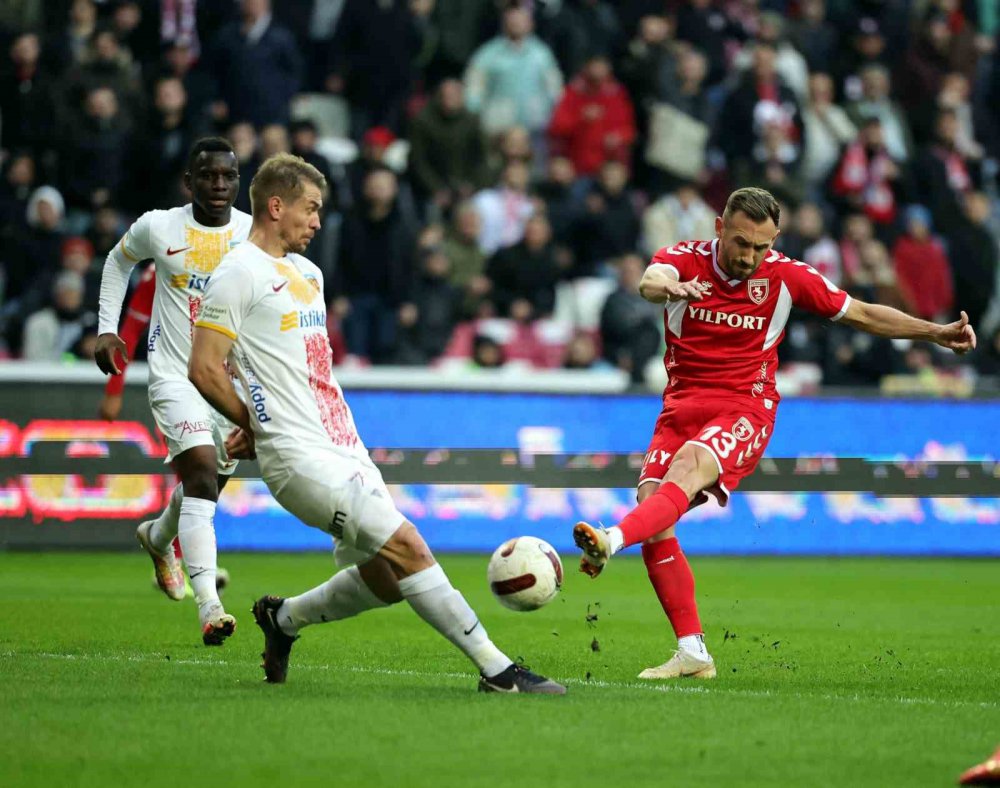 TRENDYOL SÜPER LİG 22. HAFTA MAÇINDA SAMSUNSPOR, EVİNDE KAYSERİSPOR’U 2-0 YENEREK PUANINI 25’E ÇIKARDI