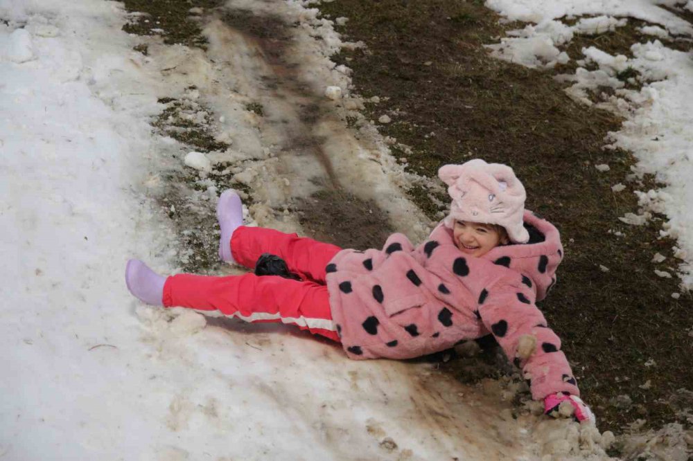 16. Ayder Kardan Adam Festivali Renkli Görüntülere Sahne Oldu