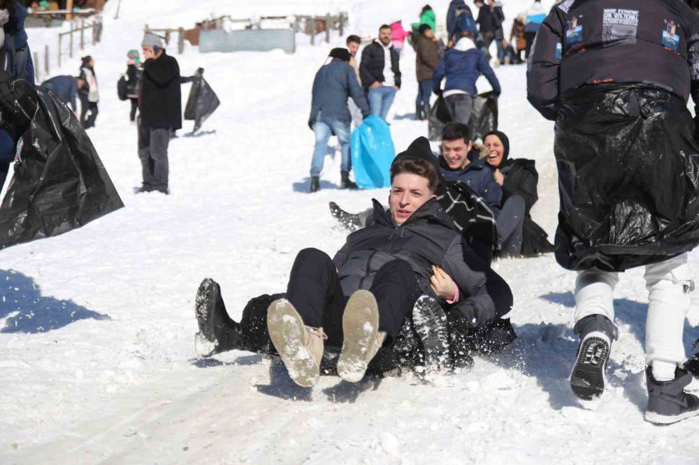 16. Ayder Kardan Adam Festivali Renkli Görüntülere Sahne Oldu