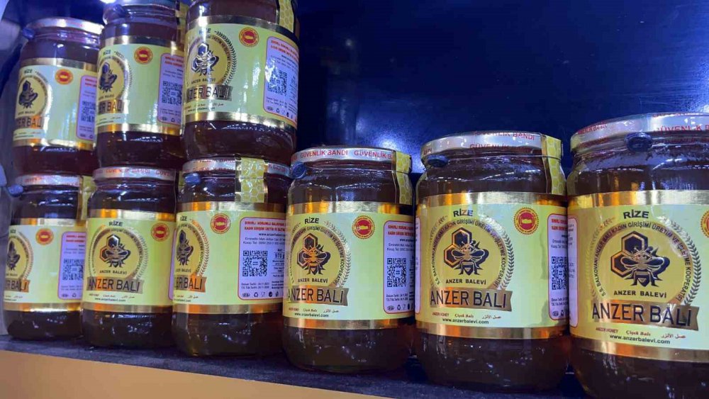 Anzer Balı , Birleşik Arap Emirlikleri, İngiltere ve Fransa gibi ülkelerden de yoğun talep alıyor.