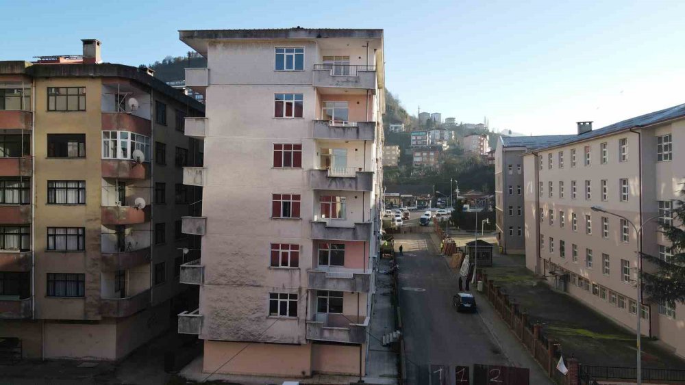 Rize'nin Pisa Kuleleri Yerine Yeni Binalar Yükseldi