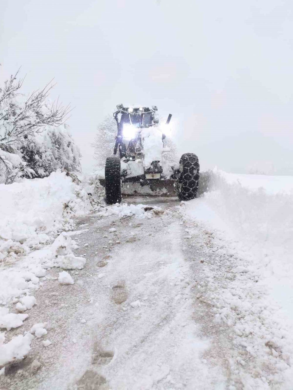 Artvin Olumsuz Hava Koşullarıyla Mücadele Ediyor