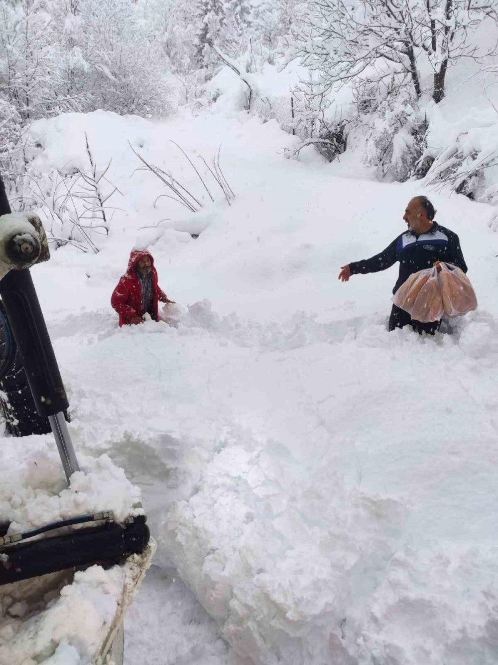 Artvin Olumsuz Hava Koşullarıyla Mücadele Ediyor